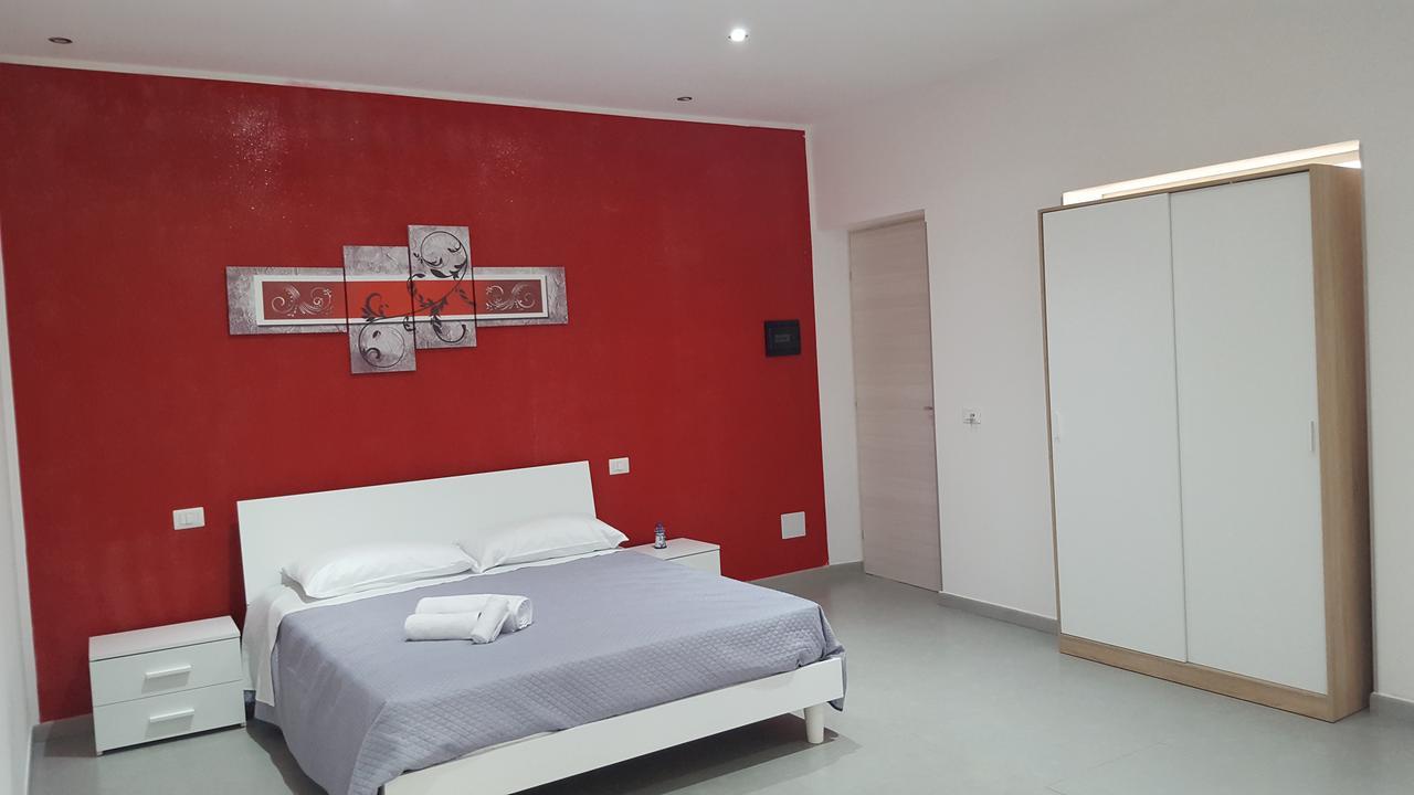 Bed and Breakfast L'isola del sole Castelluzzo Esterno foto
